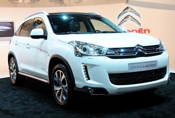 進(jìn)口雪鐵龍 C4 AIRCROSS 2.0L 自動(dòng) 舒適版 兩驅(qū) 2012款